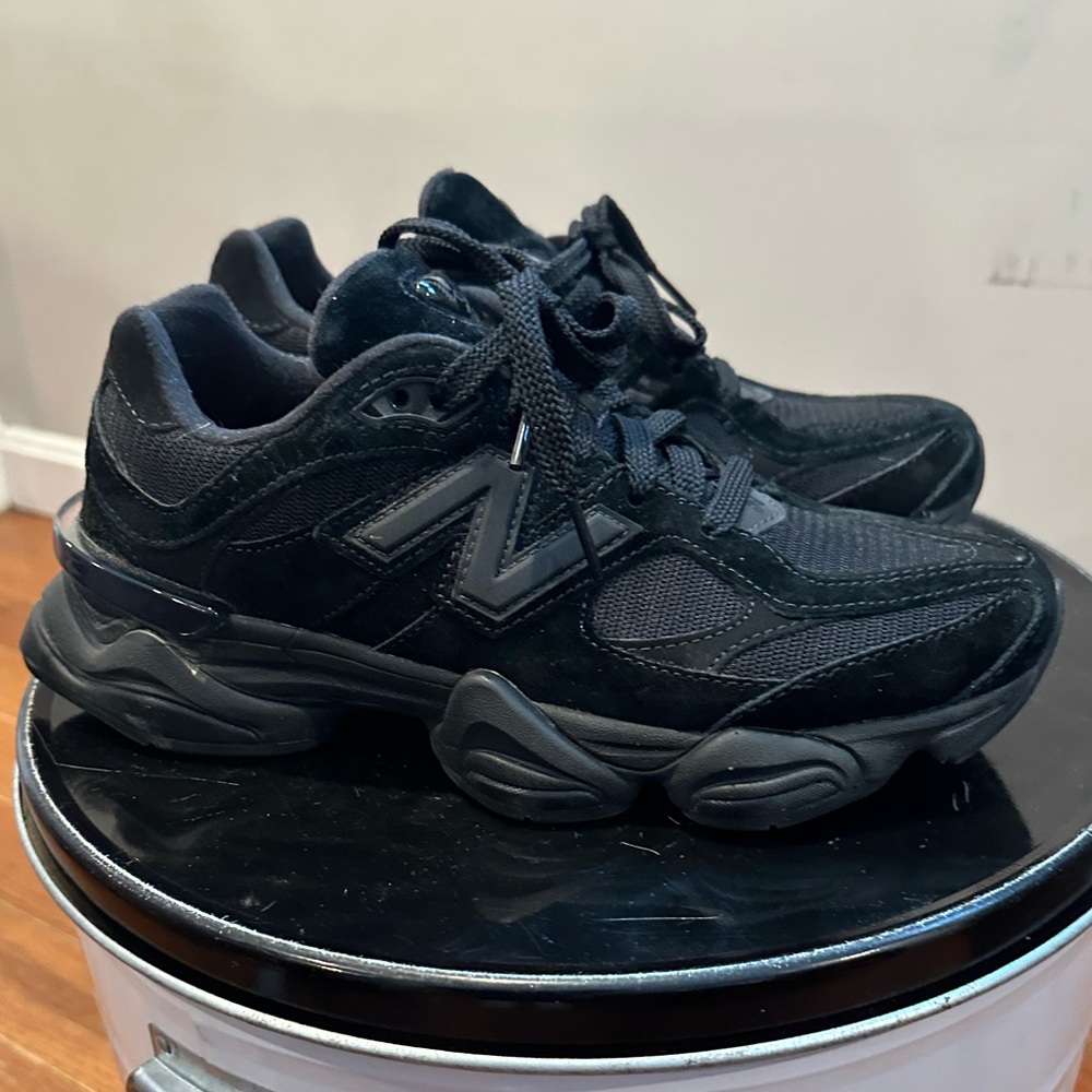 New Balance 9060 All-Black Chunky Runner Sneakers